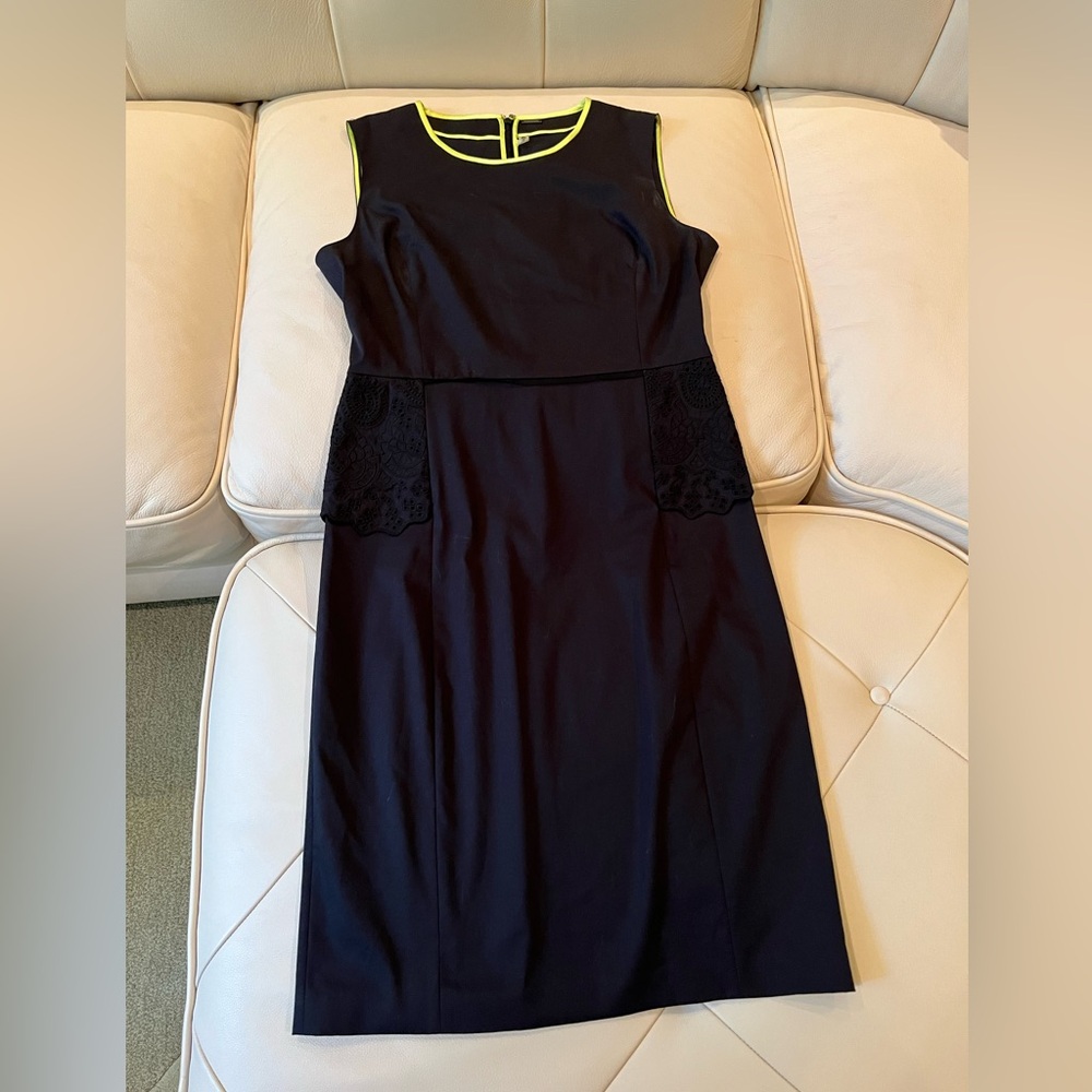 Elie Tahari Dress SALE 🎉